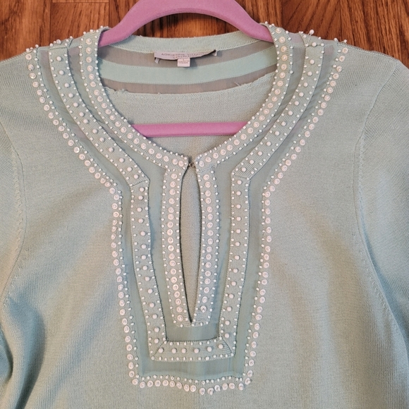 LOWEST PRICE Lightweight sweater w stunning detail - Picture 3 of 15